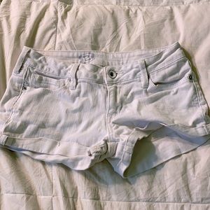 Girls size 3 white shorts in good condition.